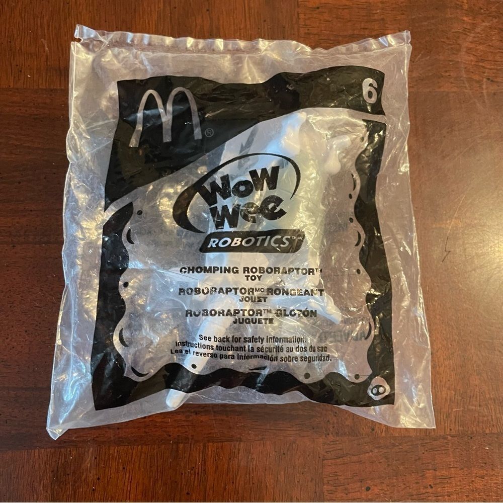 Wow Wee Robotics #6 Chomping Roboraptor Dinosaur McDonalds Happy Meal Raptor
